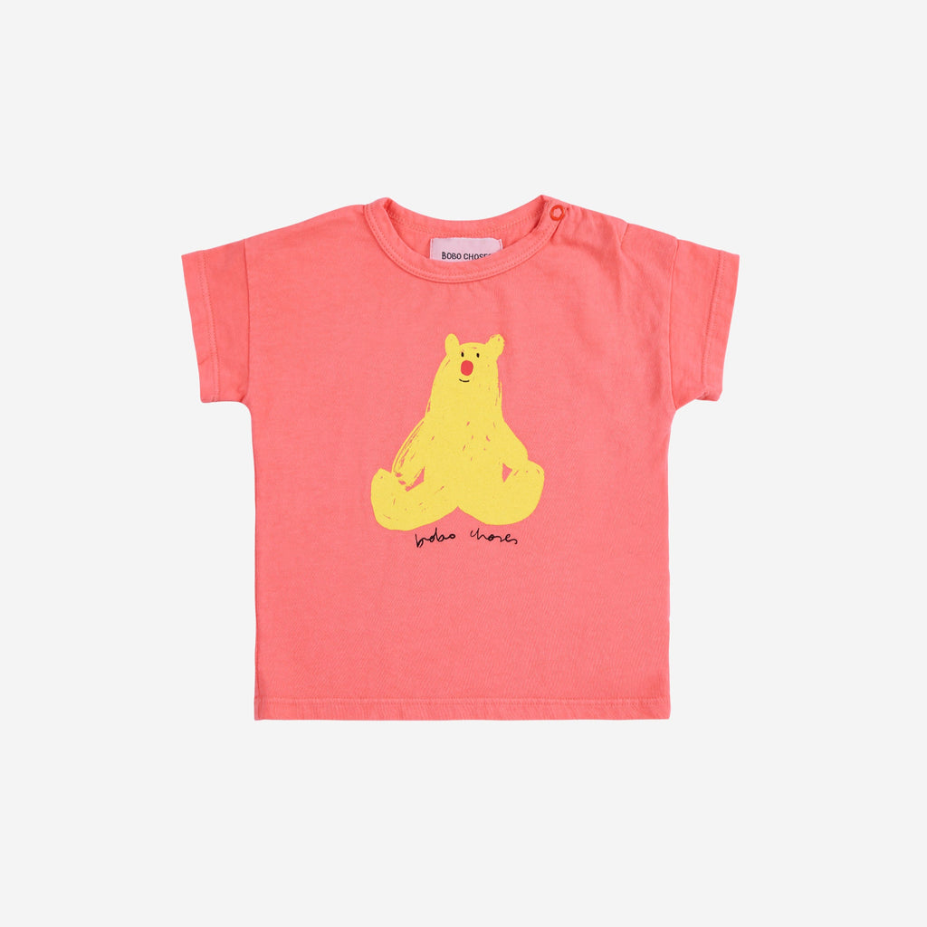 t-shirt avec ourson jaune sur fond rose