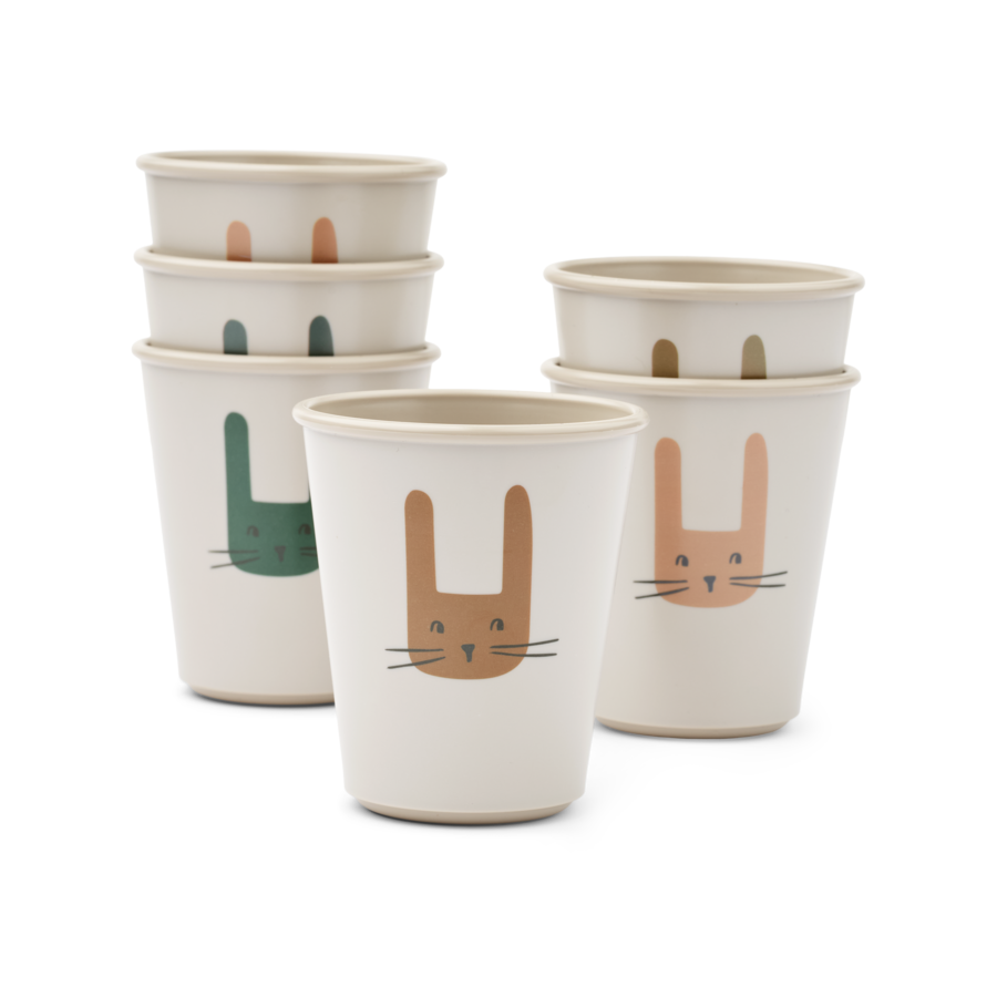 verre en plastique recyclé lapin